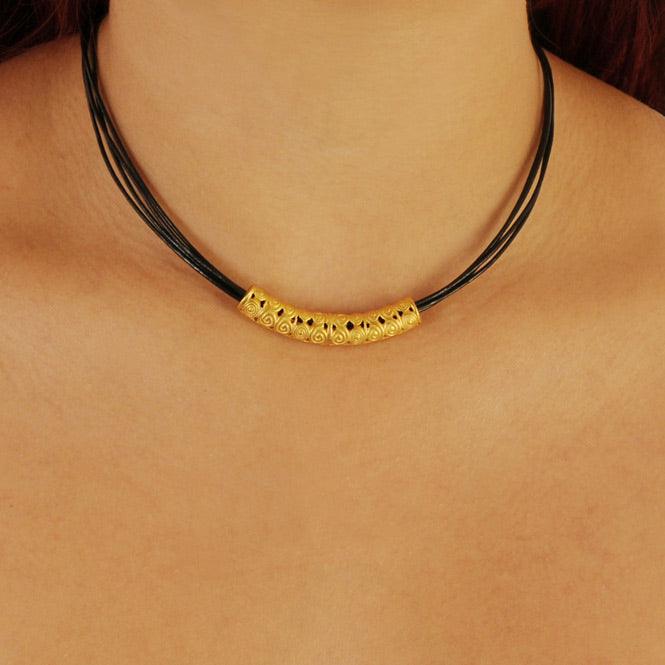 Collar Cuero 4 Vueltas y Accesorio Precolombino