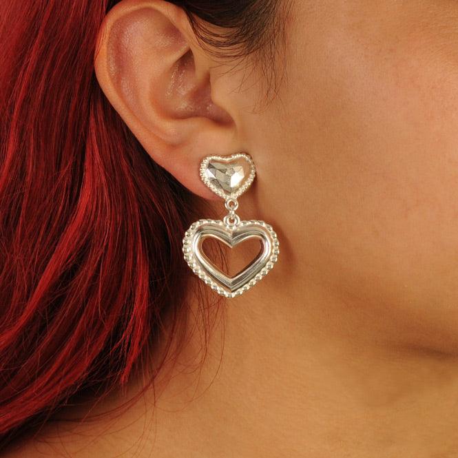 Arete Dos Corazones Resilientes